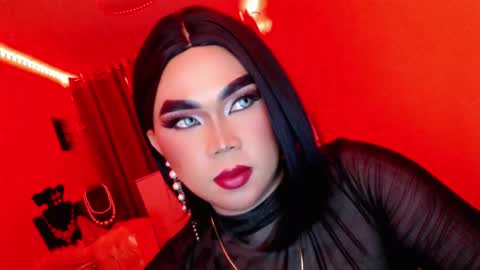 Snapshot of amiadoll chatting on 03/03/25, 06:33 Queen Mireska online show from 03/03/25, 06:33