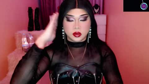 Queen Mireska online show from 02/04/26, 05:41