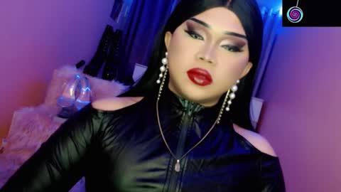 Queen Mireska online show from 02/17/26, 03:19