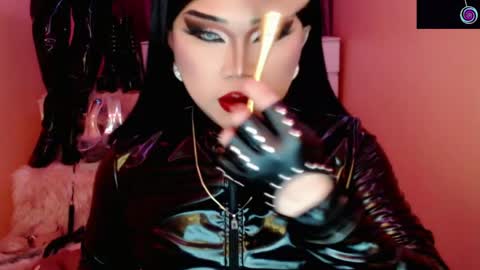 Queen Mireska online show from 04/11/26, 05:06