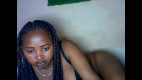 amielle_01 online show from 04/09/26, 07:41