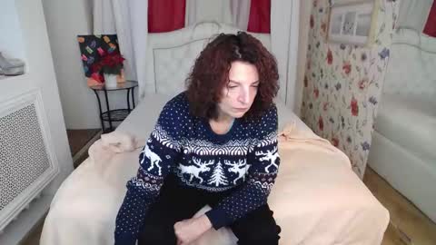 Snapshot of amihotgranny chatting on 12/08/24, 05:39 Ami online show from 12/08/24, 05:39