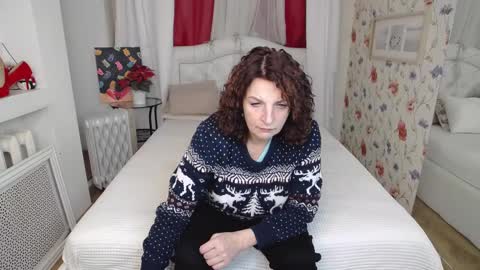 Snapshot of amihotgranny chatting on 01/31/25, 07:40 Ami online show from 01/31/25, 07:40