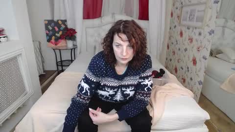 Snapshot of amihotgranny chatting on 02/18/25, 12:17 Ami online show from 02/18/25, 12:17