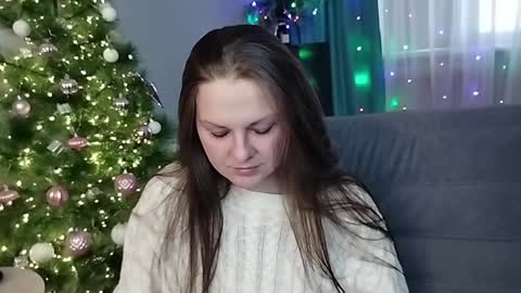 Mila online show from 01/11/25, 08:11