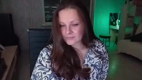 Mila online show from 11/13/25, 08:30