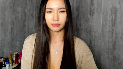 Amina online show from 12/05/24, 12:55