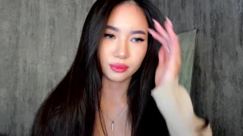 Amina online show from 12/07/24, 10:12