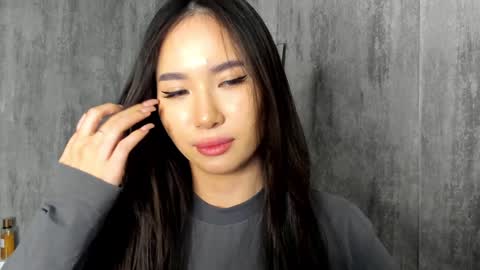 Amina online show from 12/07/24, 01:18