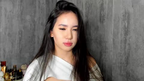 Amina online show from 02/01/25, 03:07