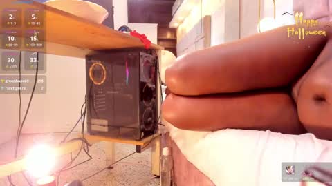 Snapshot of amina_westt chatting on 10/08/25, 09:51 Amina online show from 10/08/25, 09:51