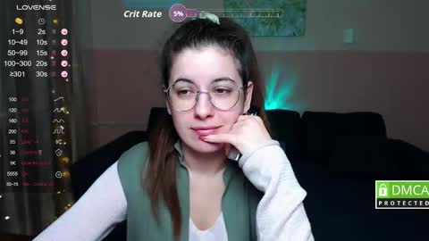 Snapshot of aminabeatris chatting on 12/18/25, 06:41 Amina online show from 12/18/25, 06:41