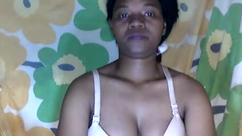 aminah01 online show from 11/29/25, 02:03