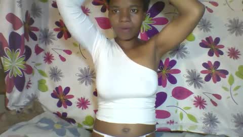 aminah01 online show from 04/05/26, 06:21