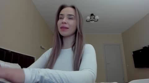 Kristina online show from 11/25/25, 12:05