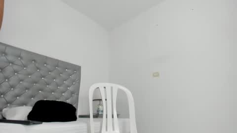 Mikelsen online show from 02/13/25, 02:09