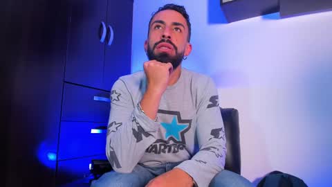 Snapshot of amir_salah chatting on 02/27/25, 07:26 Amir online show from 02/27/25, 07:26