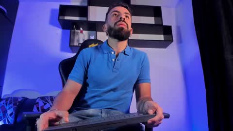 Snapshot of amir_salah chatting on 03/11/25, 11:12 Amir online show from 03/11/25, 11:12