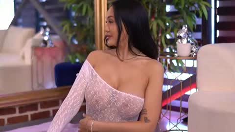 Amira online show from 07/06/26, 06:10