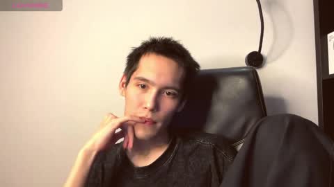 amiraebitsh online show from 04/24/26, 05:48