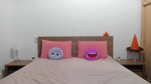 Amira Vyxen online show from 11/22/25, 11:15