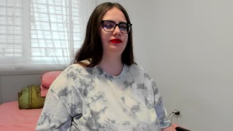 Amira Vyxen online show from 04/03/26, 06:33