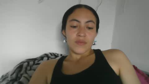 Snapshot of amitlu_ chatting on 01/10/25, 04:20 amitlu_ online show from 01/10/25, 04:20