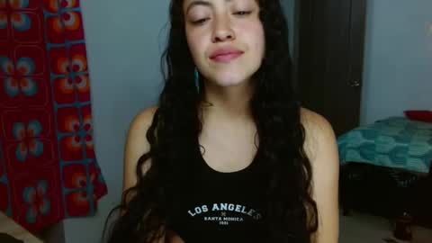 Snapshot of amitlu_ chatting on 09/17/25, 02:02 amitlu_ online show from 09/17/25, 02:02