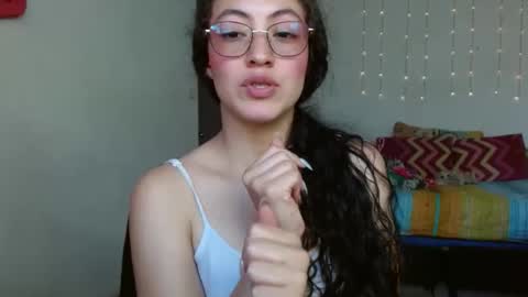 Snapshot of amitlu_ chatting on 10/18/25, 06:30 amitlu_ online show from 10/18/25, 06:30