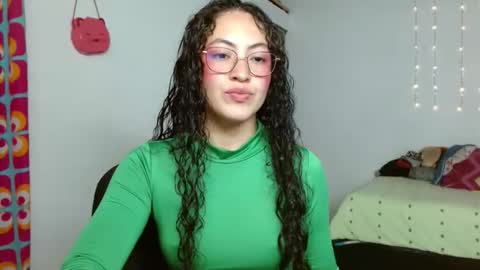 Snapshot of amitlu_ chatting on 10/20/25, 06:08 amitlu_ online show from 10/20/25, 06:08