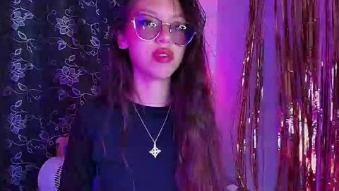 Ammelie online show from 12/22/25, 11:24