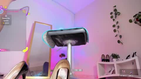 Amelya online show from 10/08/25, 07:44