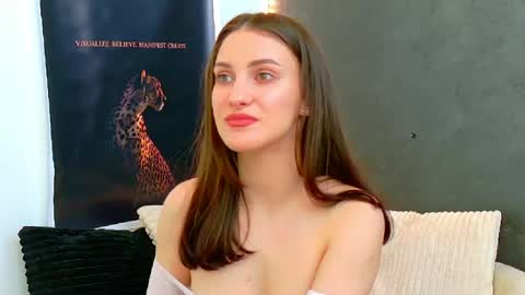 Amira online show from 04/07/26, 11:10