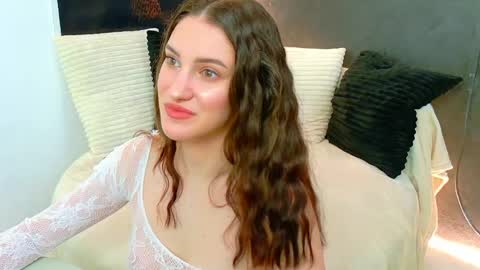 Amira online show from 06/02/26, 04:25