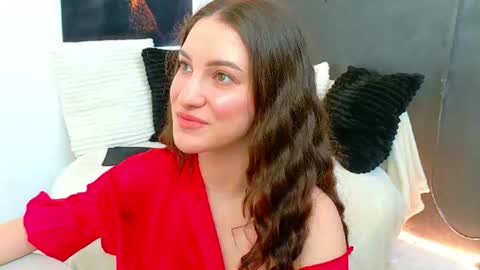 Amira online show from 06/24/26, 04:22