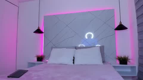 Snapshot of ammy_camm chatting on 02/11/25, 04:11 Ammy online show from 02/11/25, 04:11