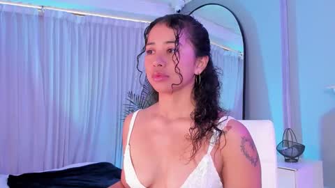 Ammy Nova online show from 09/19/25, 07:47