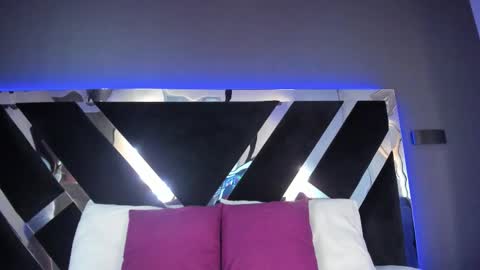 Ammy Jones online show from 02/04/26, 07:42