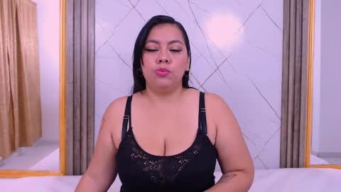 AmmyPike online show from 02/11/25, 12:05