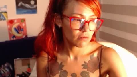 Snapshot of ammysweetx chatting on 11/20/25, 01:17 yisel online show from 11/20/25, 01:17