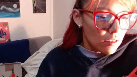 Snapshot of ammysweetx chatting on 11/21/25, 01:37 yisel online show from 11/21/25, 01:37