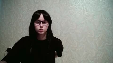 Snapshot of amomira chatting on 09/13/25, 12:05 Amomira online show from 09/13/25, 12:05