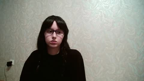 Amomira honeyx online show from 04/19/26, 02:16