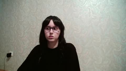 Amomira honeyx online show from 05/19/26, 01:50