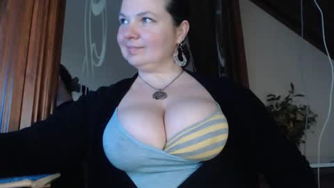 amorelara online show from 01/27/25, 07:24