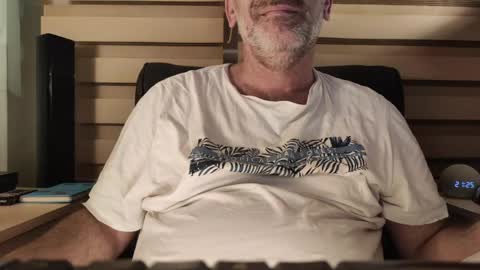 AmorLin online show from 04/14/26, 06:25