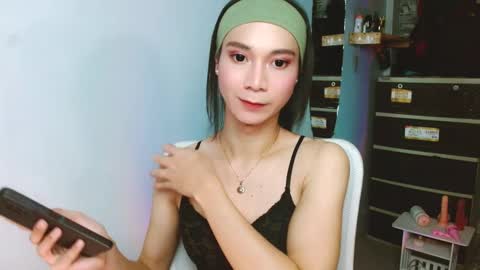 Snapshot of amorous_tina chatting on 10/24/25, 07:10 Tina online show from 10/24/25, 07:10