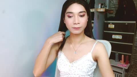 Tina online show from 12/22/25, 11:29