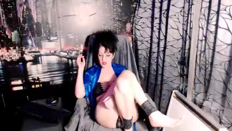 Sarah online show from 12/18/25, 11:00