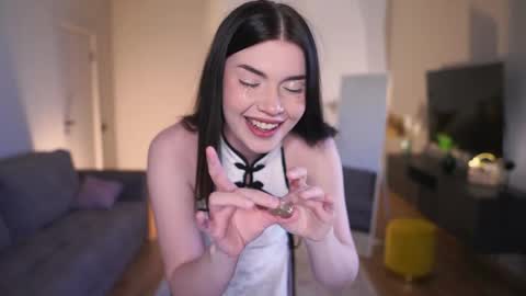 Snapshot of amourdemavie_ chatting on 04/25/26, 01:14 Ada online show from 04/25/26, 01:14